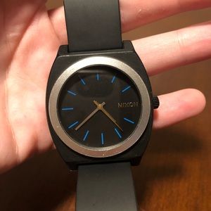 Nixon Time Teller Watch